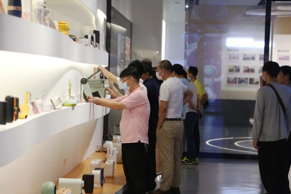 兩個月掌握工業機器人操作，設計城助力北滘培育智造人才！